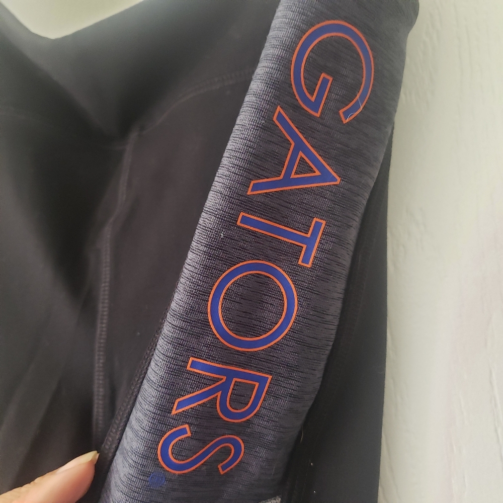 PINK Victoria's Secret Black And Gray Leggings FL Gators Logo Orange And Blue - Picture 3 of 9